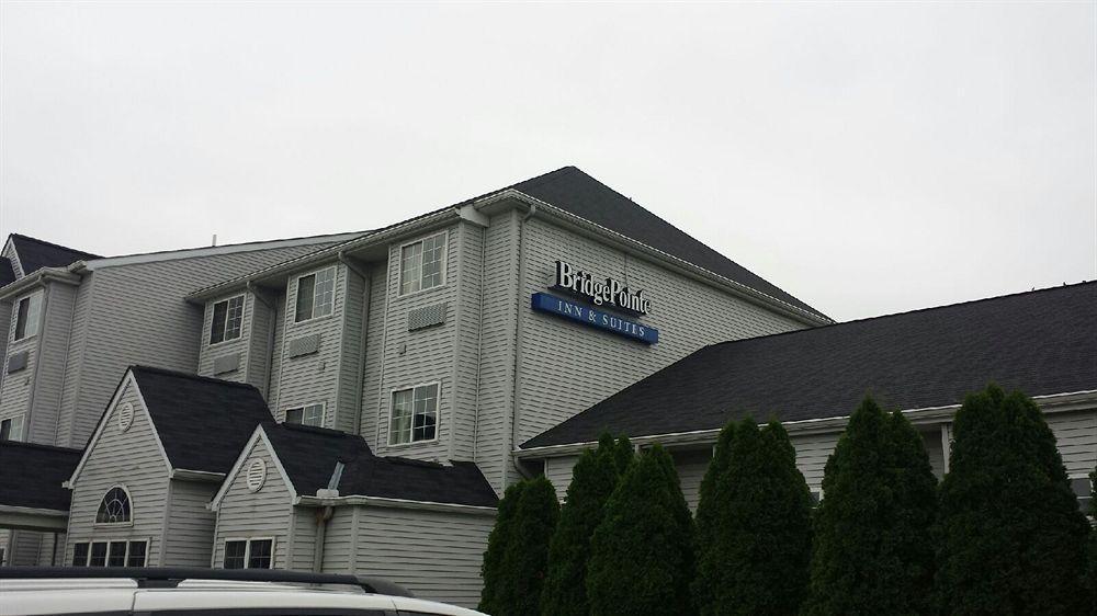 Bridgepointe Inn & Suites Toledo-Perrysburg-Rossford-Oregon-Maumee By Hollywood Casino Northwood Zewnętrze zdjęcie